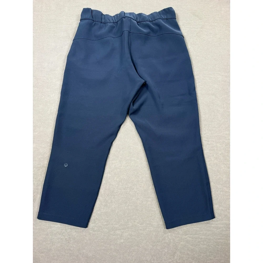 Lululemon On the Fly Crop 23 Navy Blue Drawstring Athletic Pants Size 8 LW6AVMS